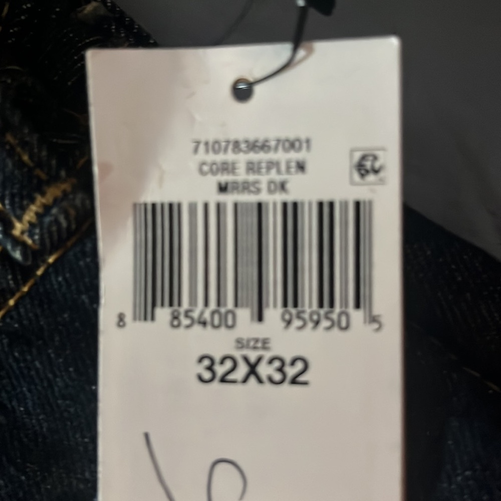 Jeans - Picture 6 of 7